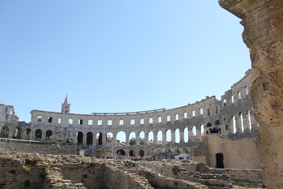 Die Arena von Pula, das gut erhaltene römische Amphitheater