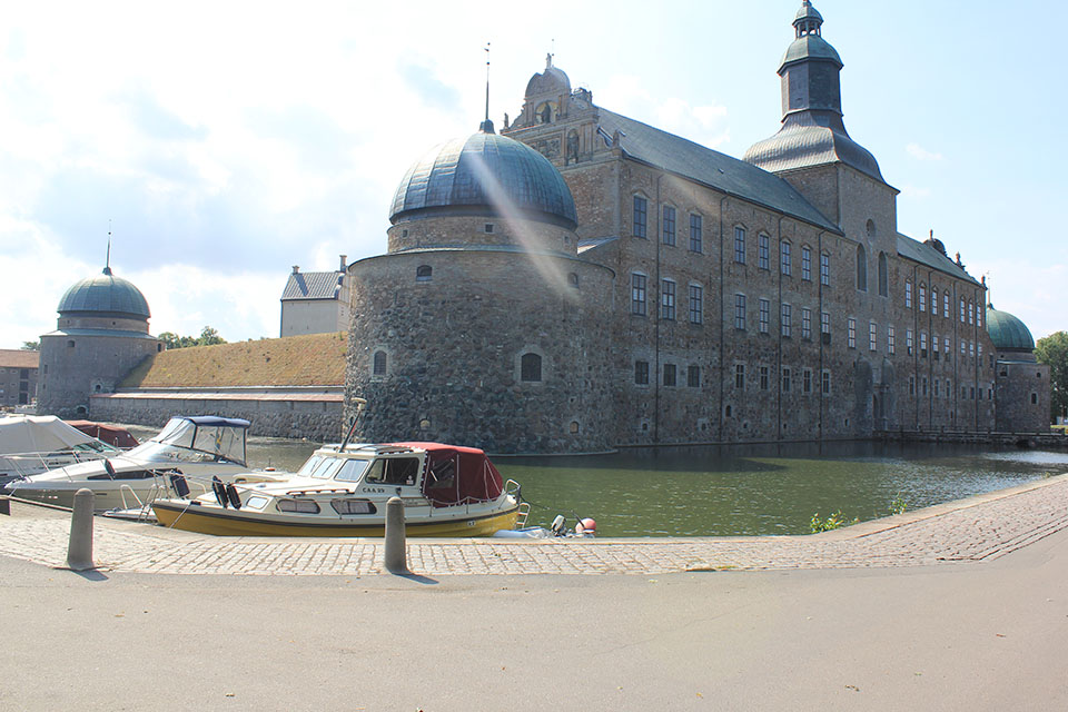 Das Wasserschloss von Vadstena am Ufer des Vätternsees